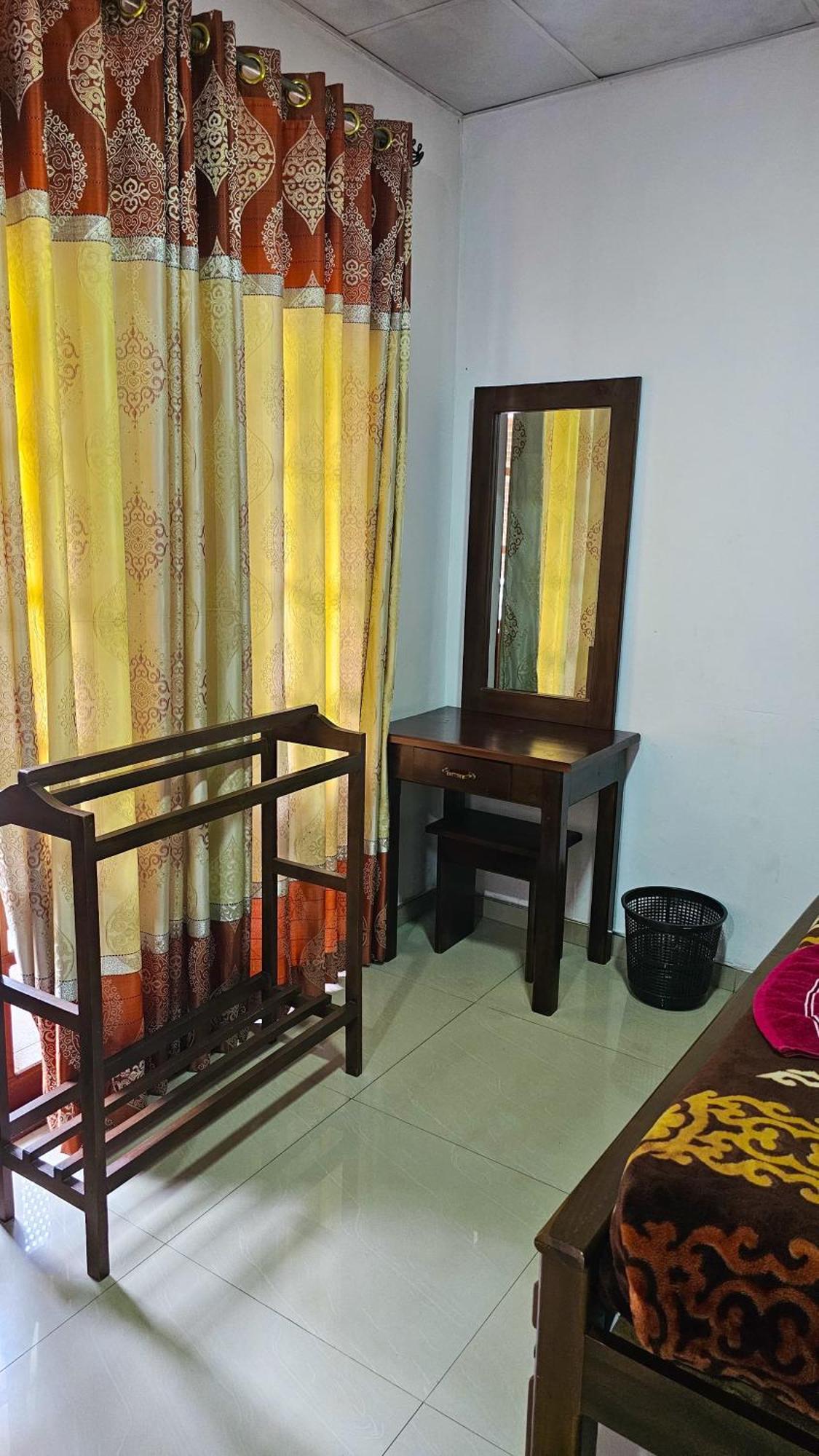 Adams Peak Grand Hotell Nallathanniya Exteriör bild
