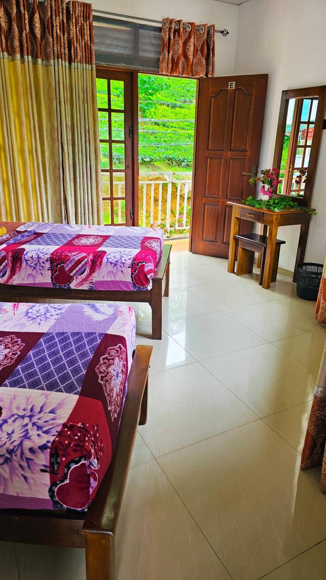 Adams Peak Grand Hotell Nallathanniya Exteriör bild