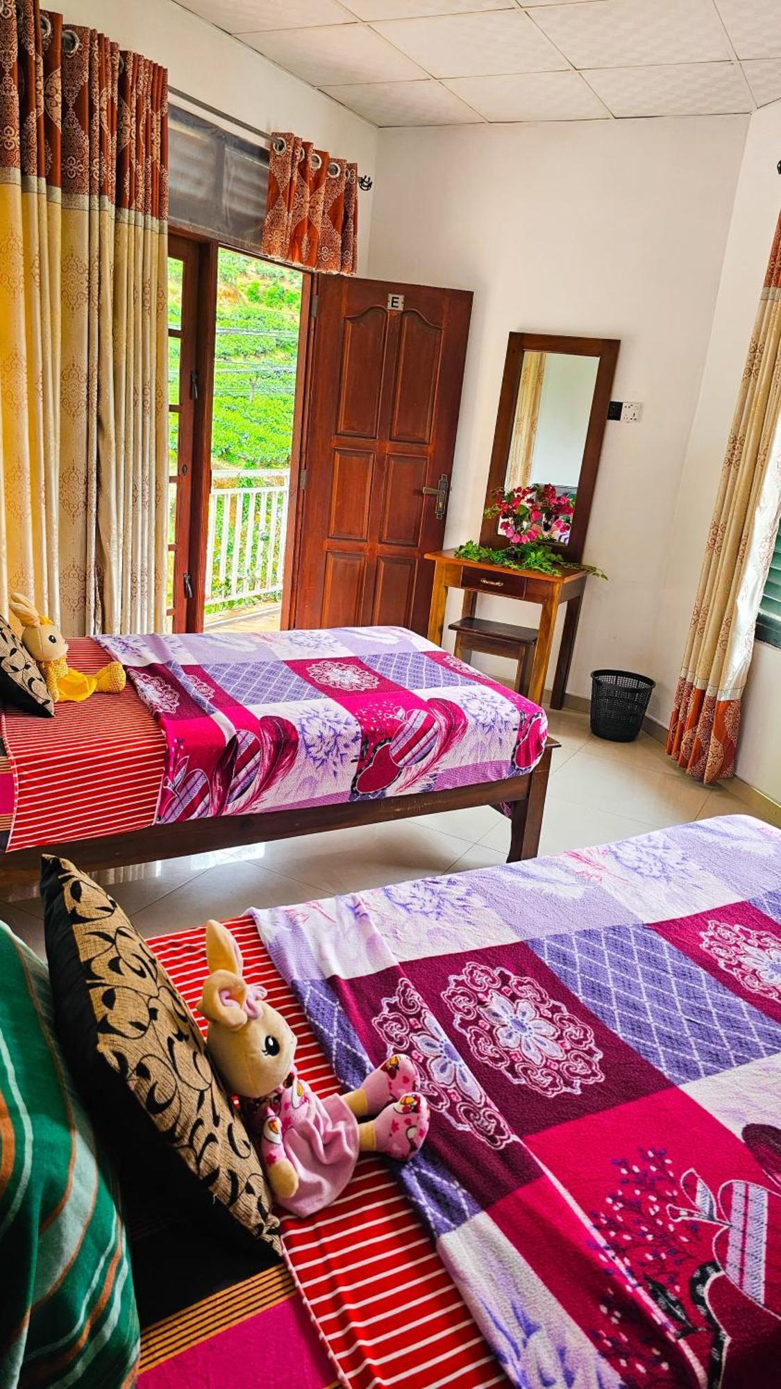 Adams Peak Grand Hotell Nallathanniya Exteriör bild