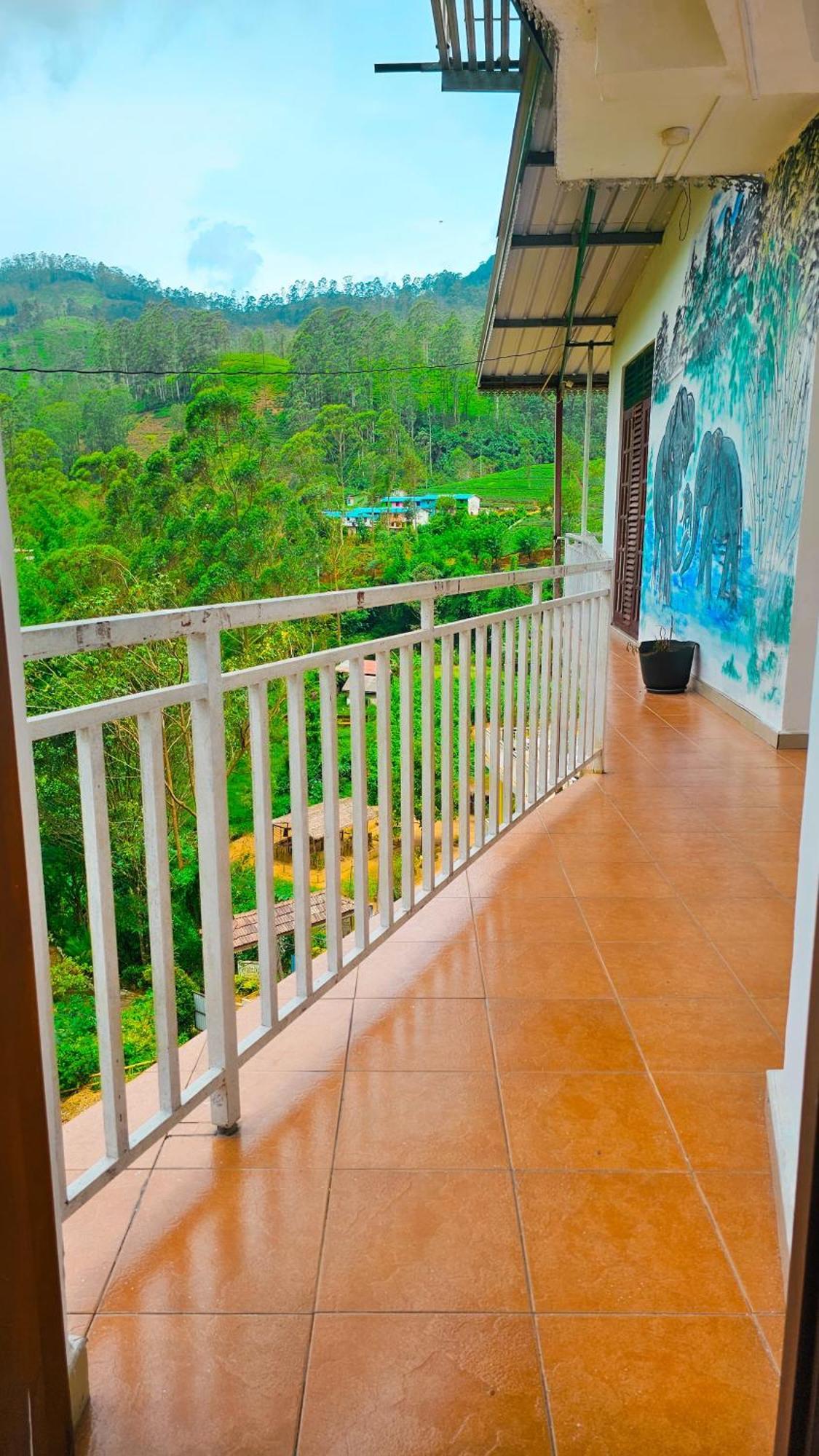 Adams Peak Grand Hotell Nallathanniya Exteriör bild