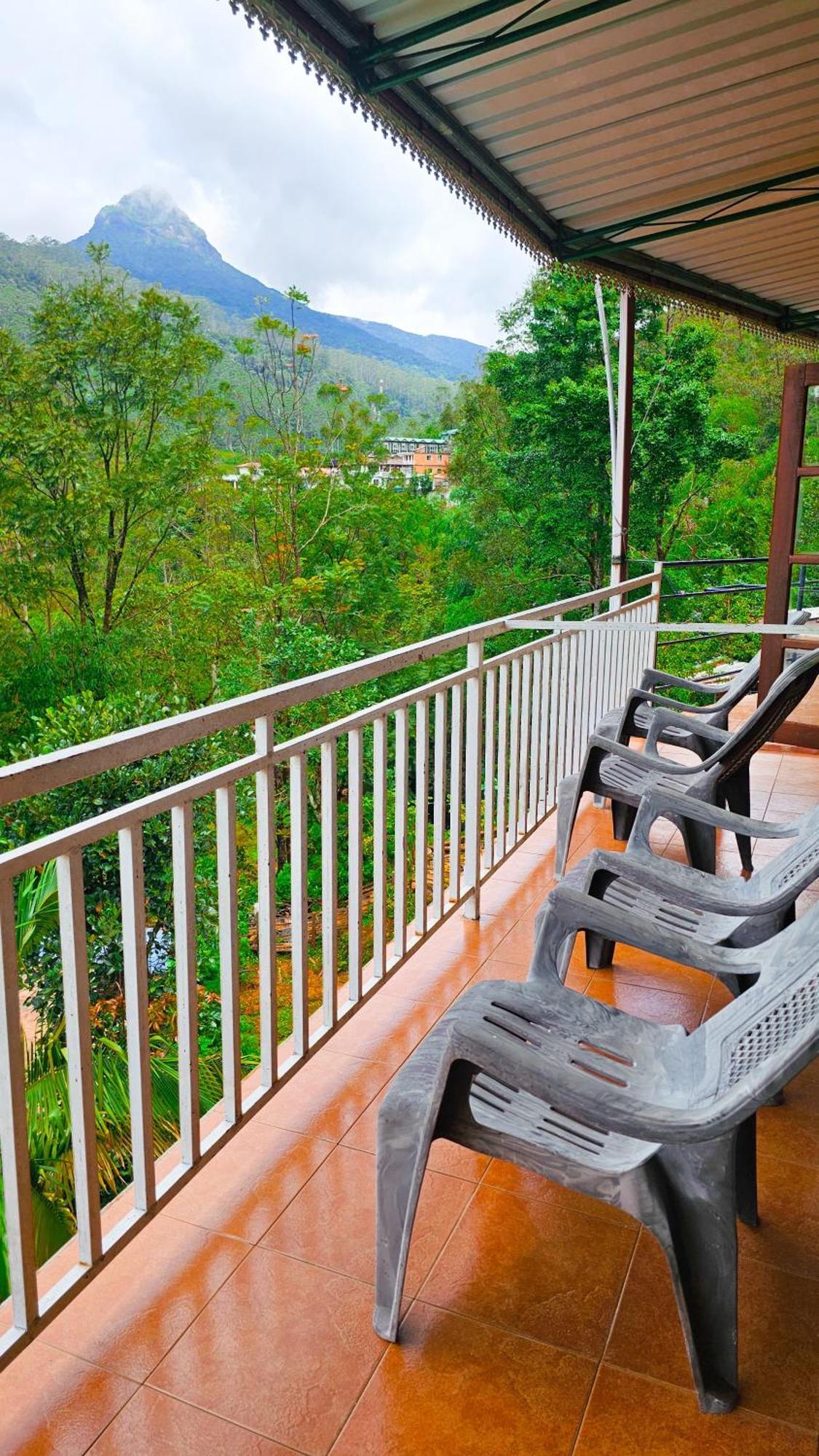 Adams Peak Grand Hotell Nallathanniya Exteriör bild