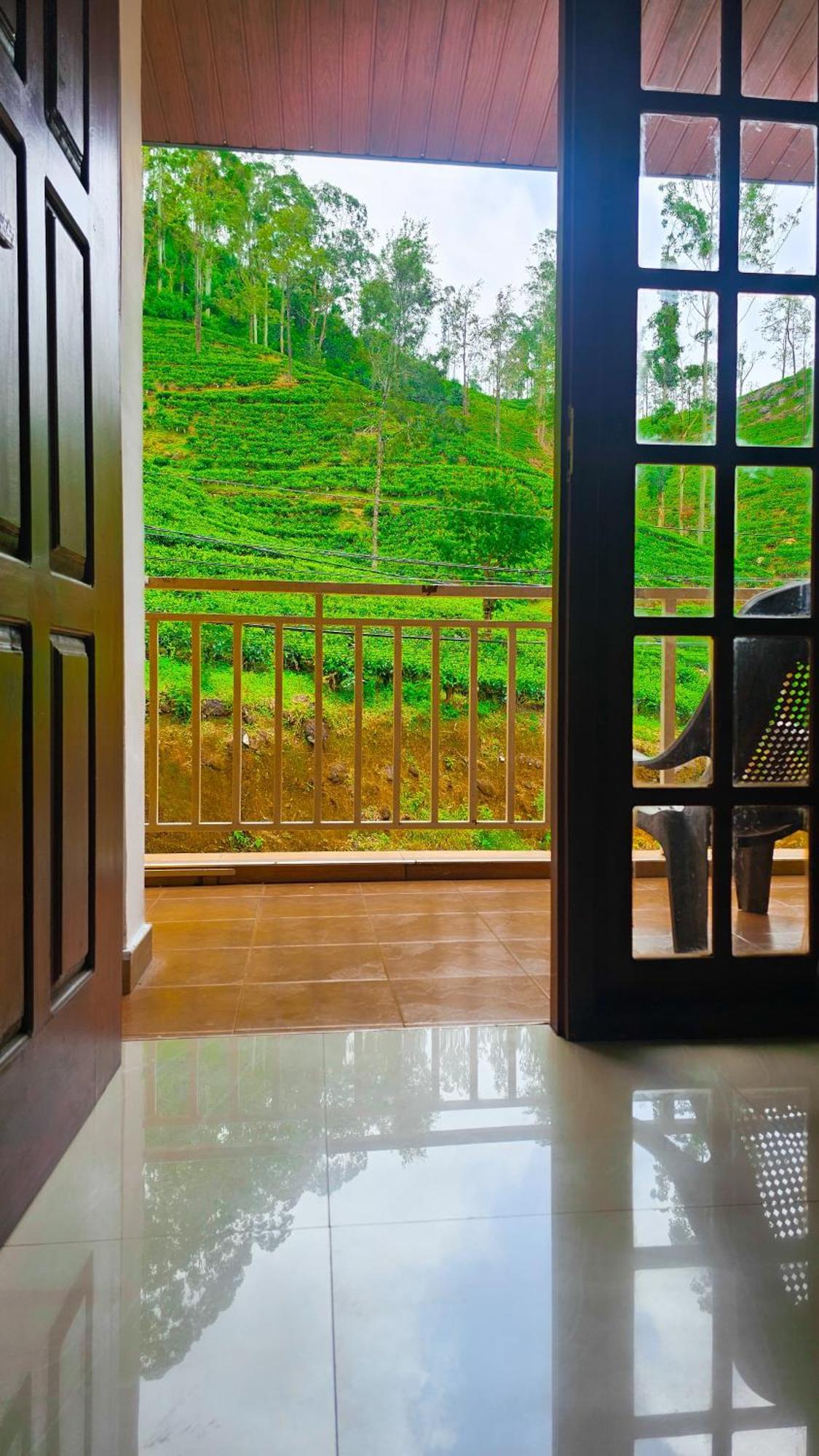 Adams Peak Grand Hotell Nallathanniya Exteriör bild