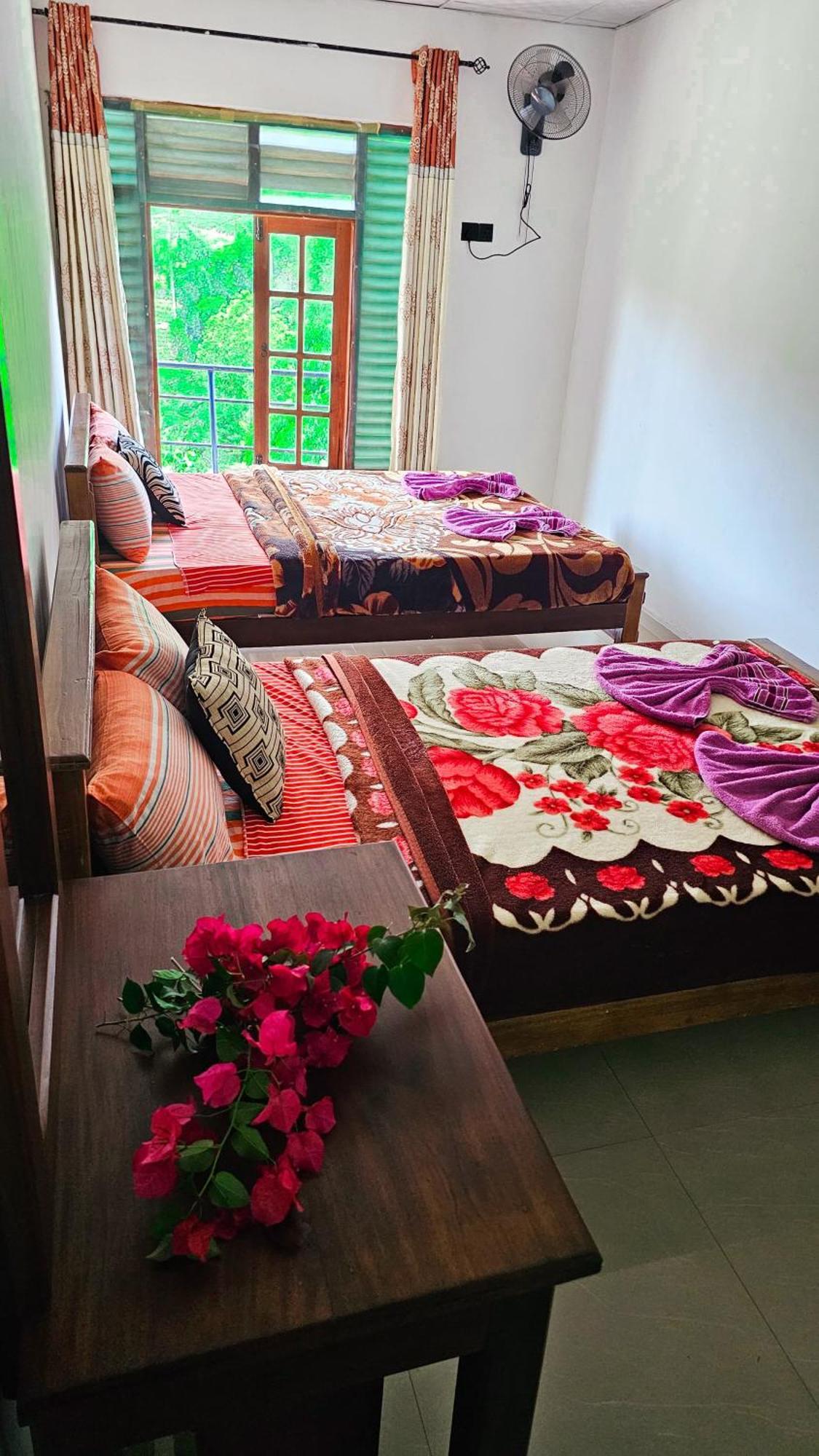 Adams Peak Grand Hotell Nallathanniya Exteriör bild