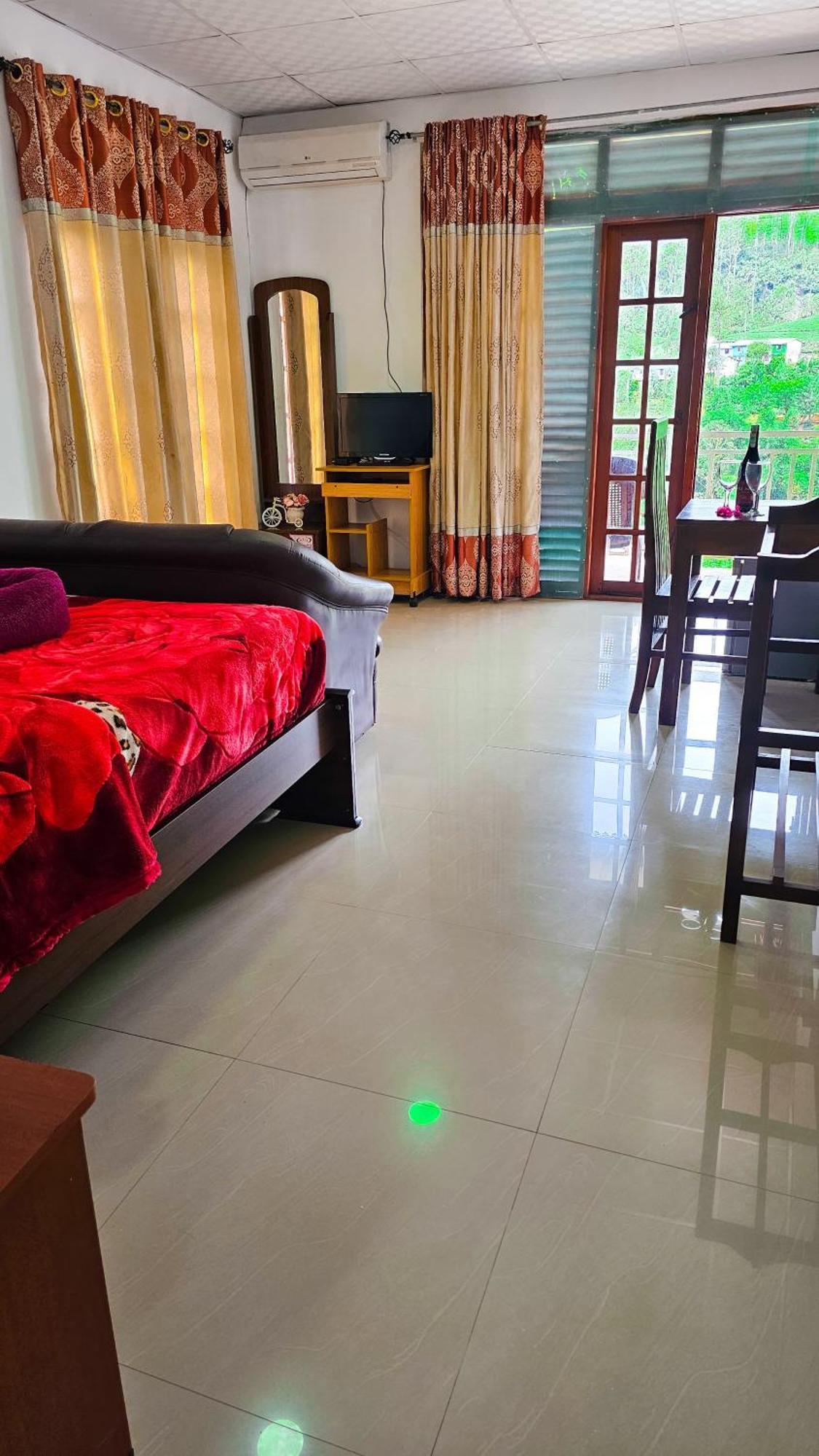 Adams Peak Grand Hotell Nallathanniya Exteriör bild