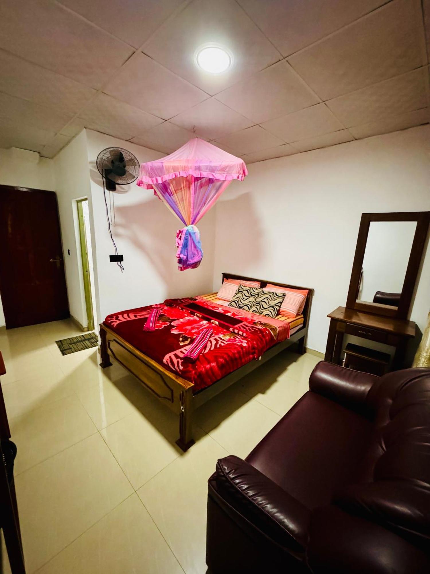 Adams Peak Grand Hotell Nallathanniya Exteriör bild
