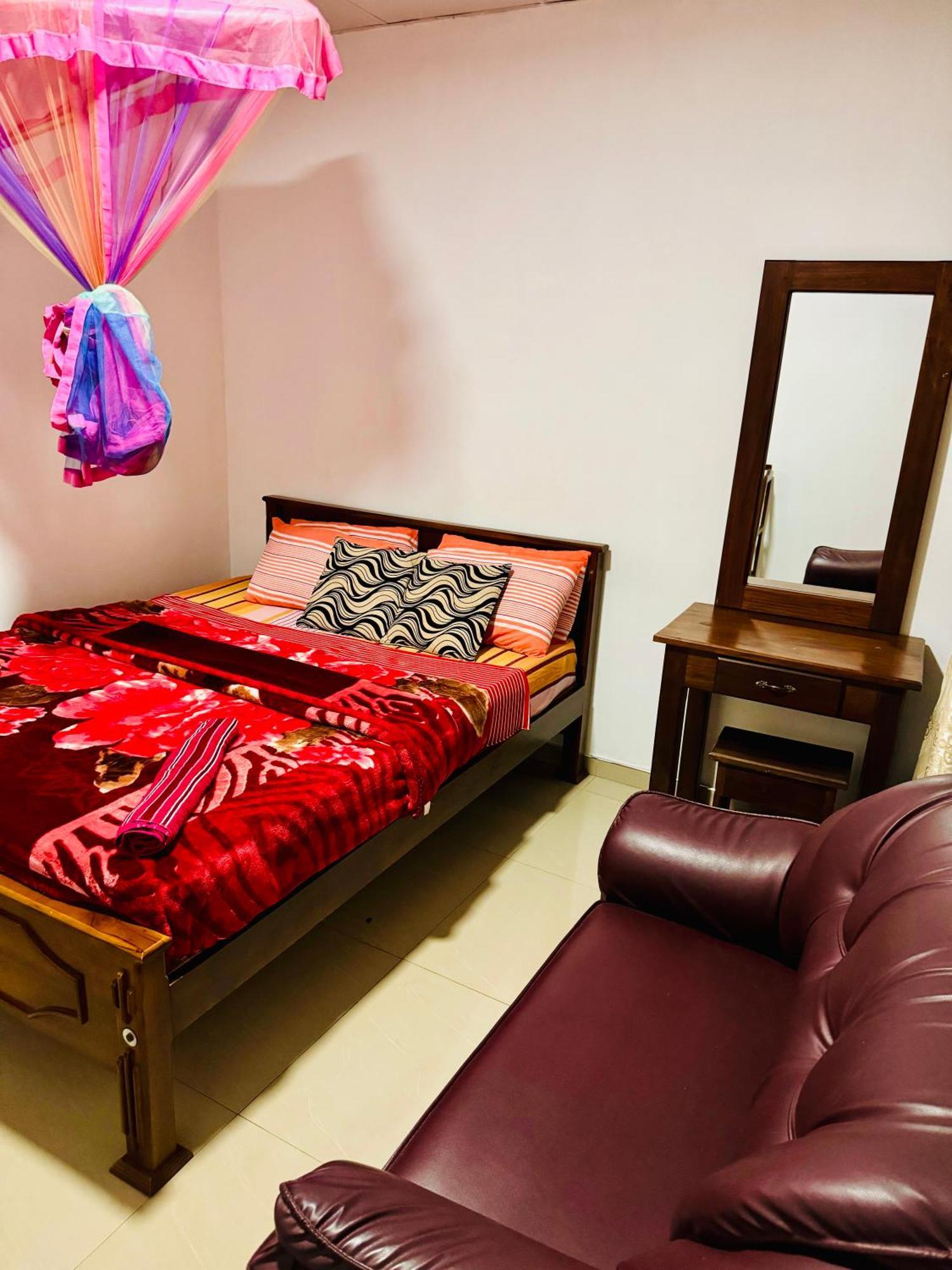 Adams Peak Grand Hotell Nallathanniya Exteriör bild